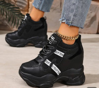Sandalias Rebel Chic con Plataforma